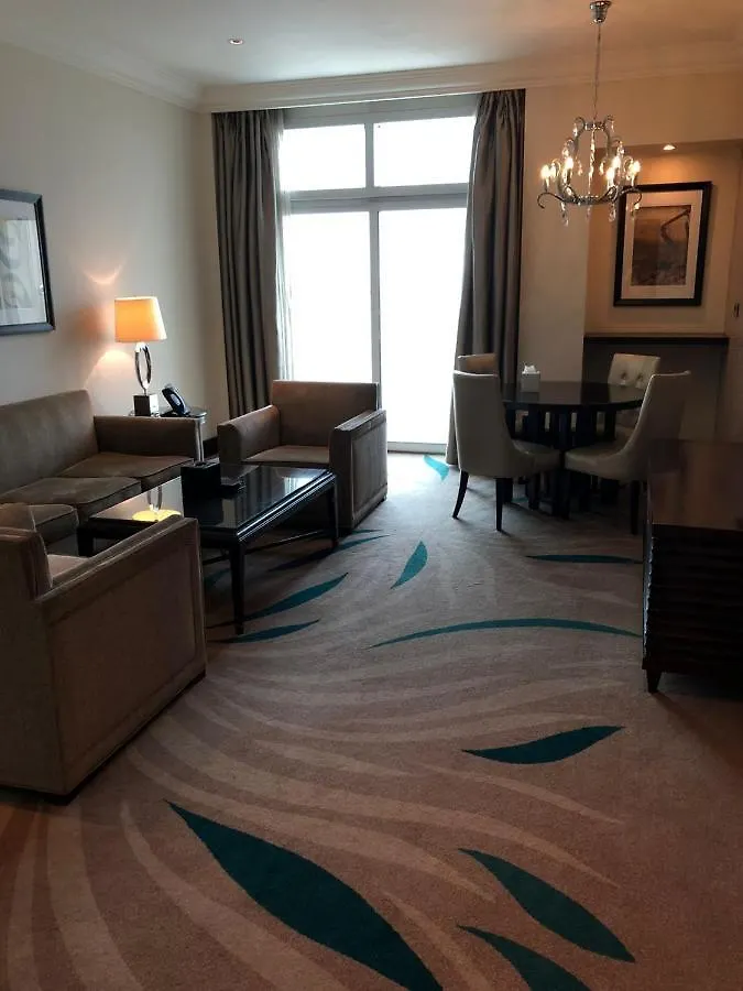 Hotell غرف واجنحة مطلة على الكعبة بفندق فيرمنت برج الساعة